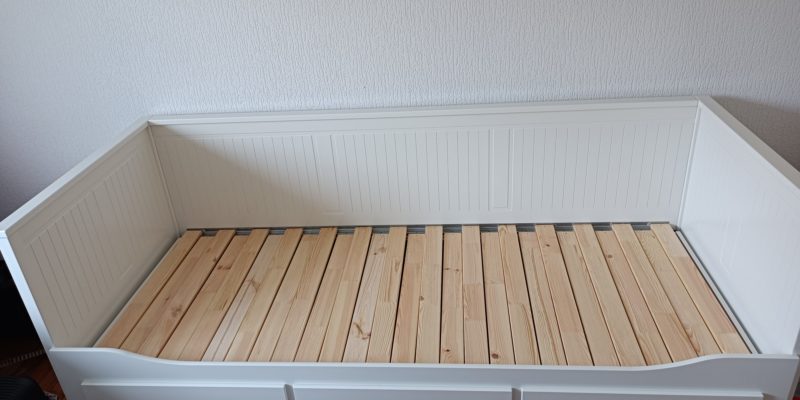 Montage d'un lit IKEA depliable