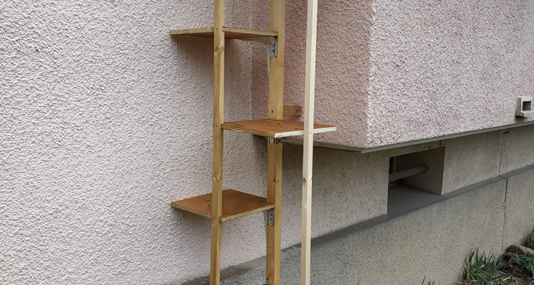 fabrication d'échelle de balcon pour chats