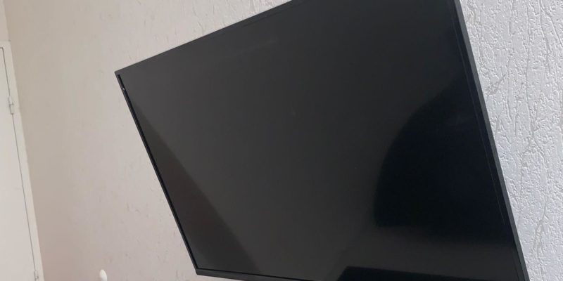Pose d'un support mural de TV
