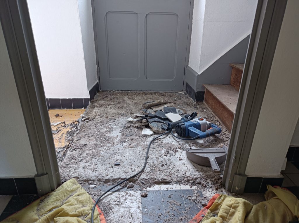 Démolition dalle, rénovation de maison Luzy