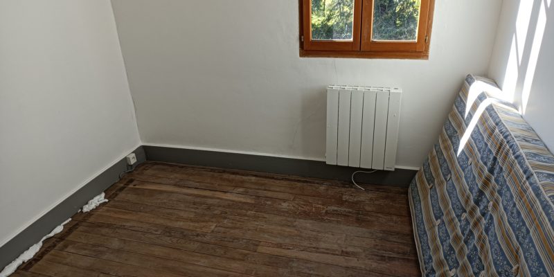 Radiateurs électriques, rénovation de maison Luzy