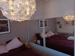 Création d'un dressing avec portes coulissantes