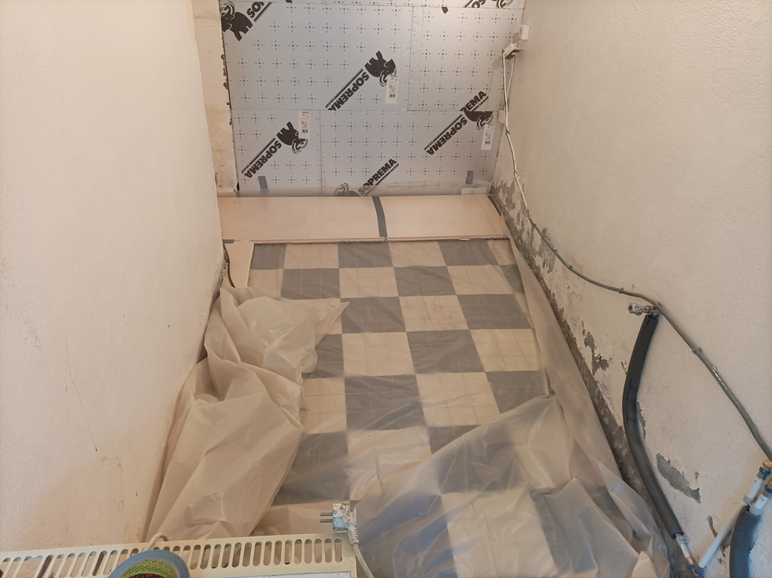 Rénovation cuisine, sol à Luzy