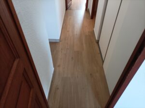 Pose de parquet pvc en continu