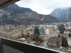 Installation de filets de protection anti chute sur balcon à Annecy