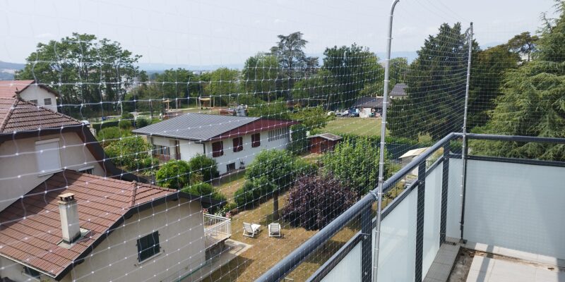 Filets de protection anti chute sur balcon à Annemasse