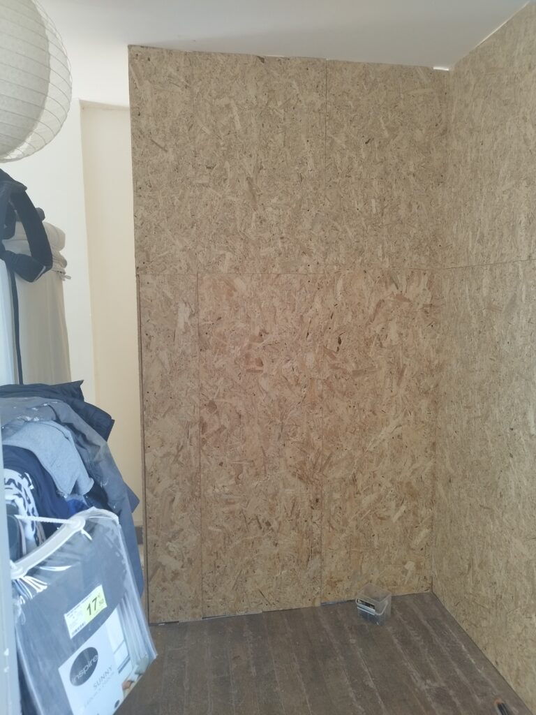 creation d'un cloison bois isolée