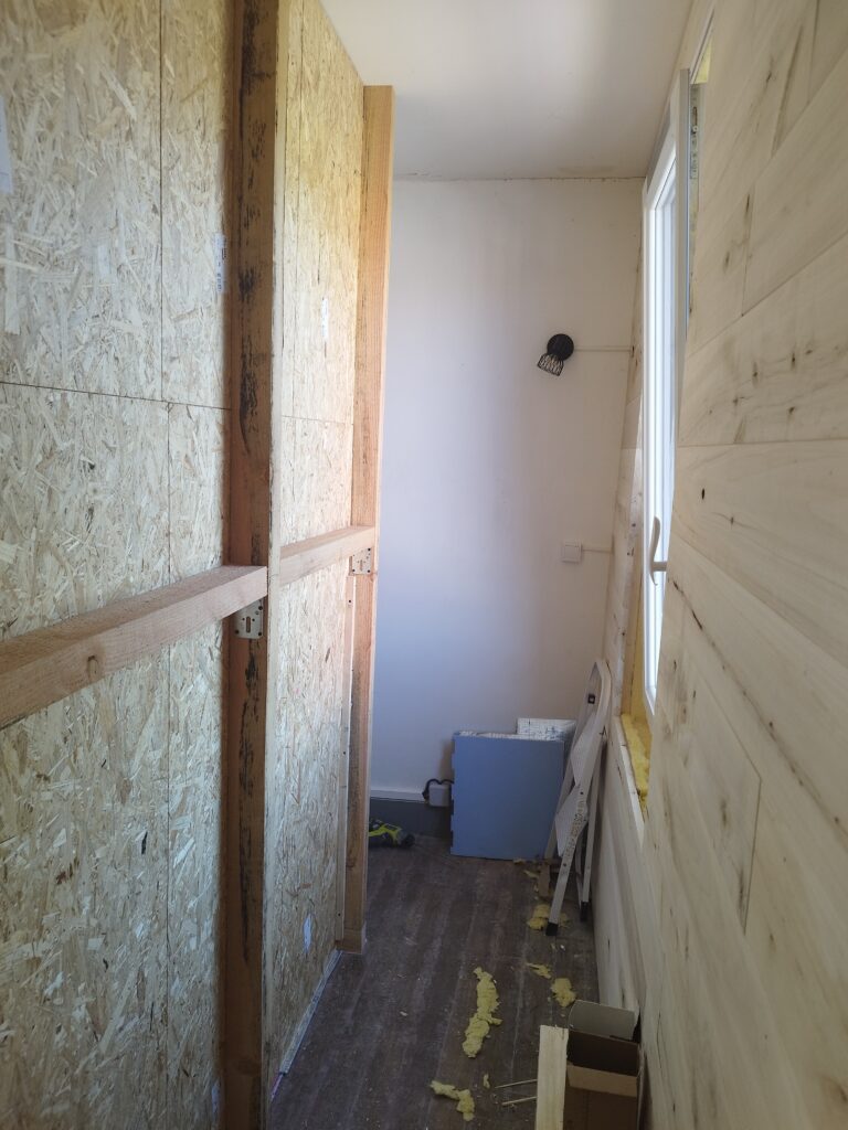 creation d'un cloison bois isolée