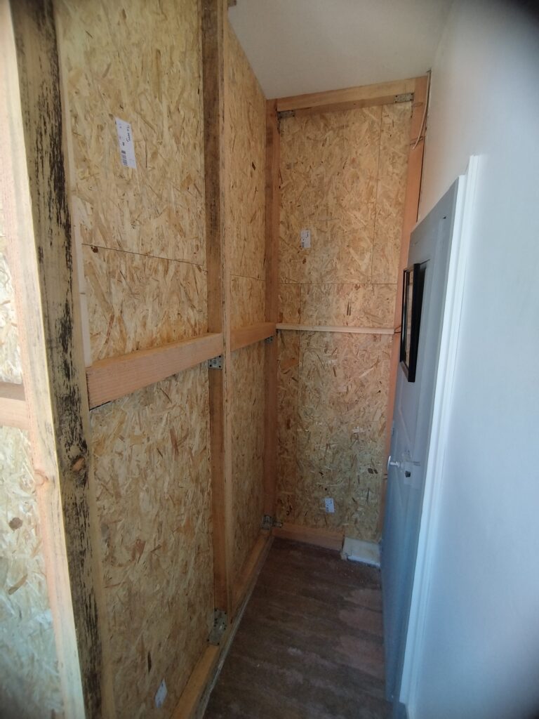 creation d'un cloison bois isolée