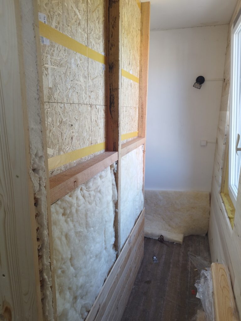 creation d'un cloison bois isolée