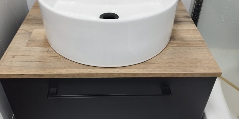 Pose d'un meuble vasque