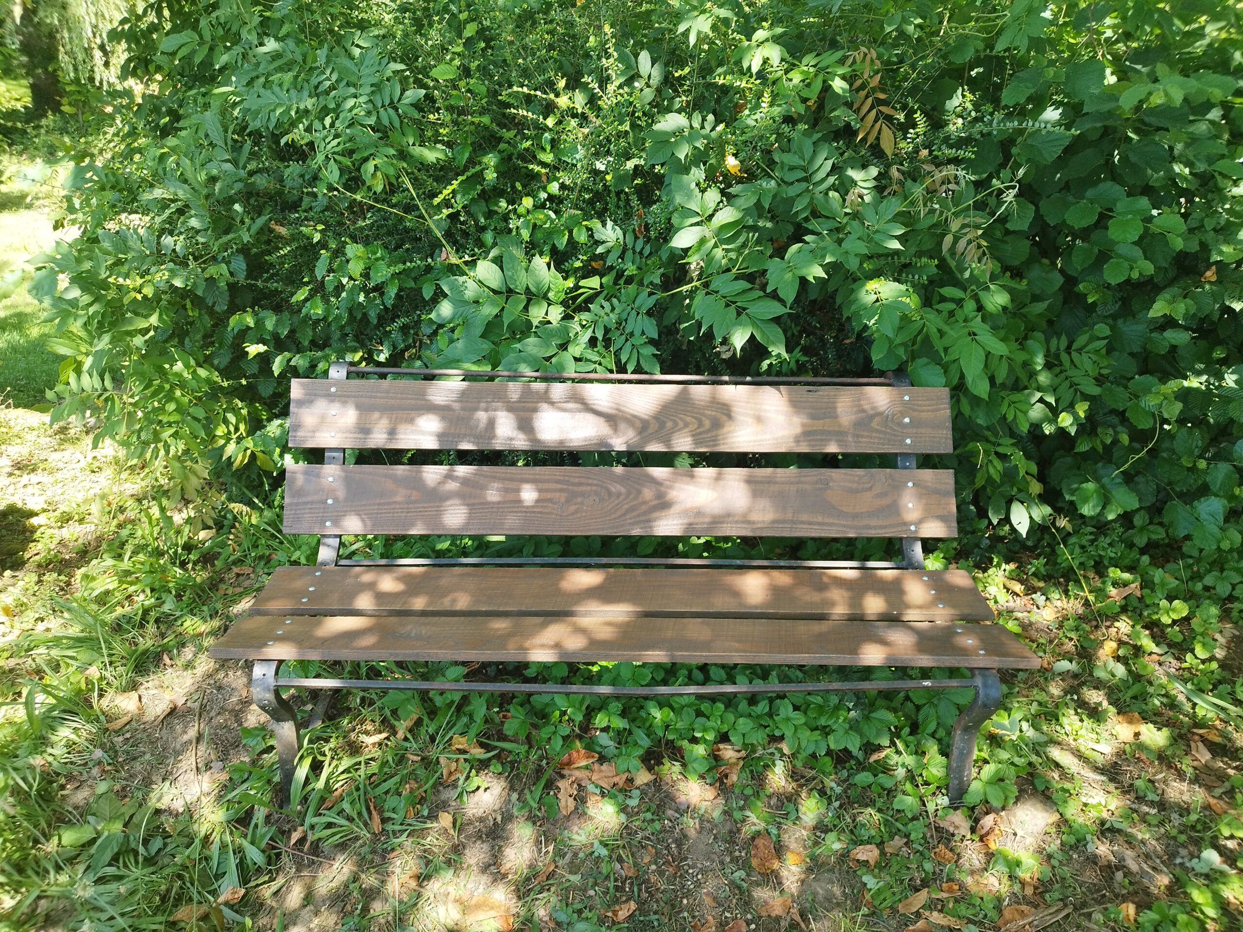Rénovation d'un banc à Luzy